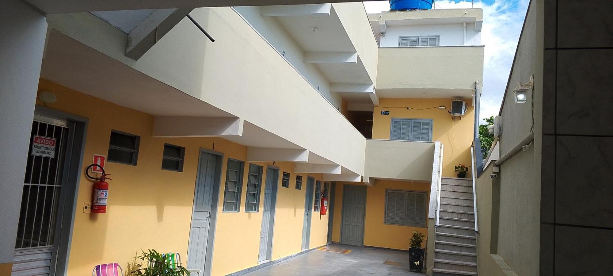 Hotel Pousada Girassol Matinhos Bagian luar foto