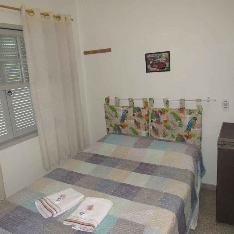Hotel Pousada Girassol Matinhos Bagian luar foto
